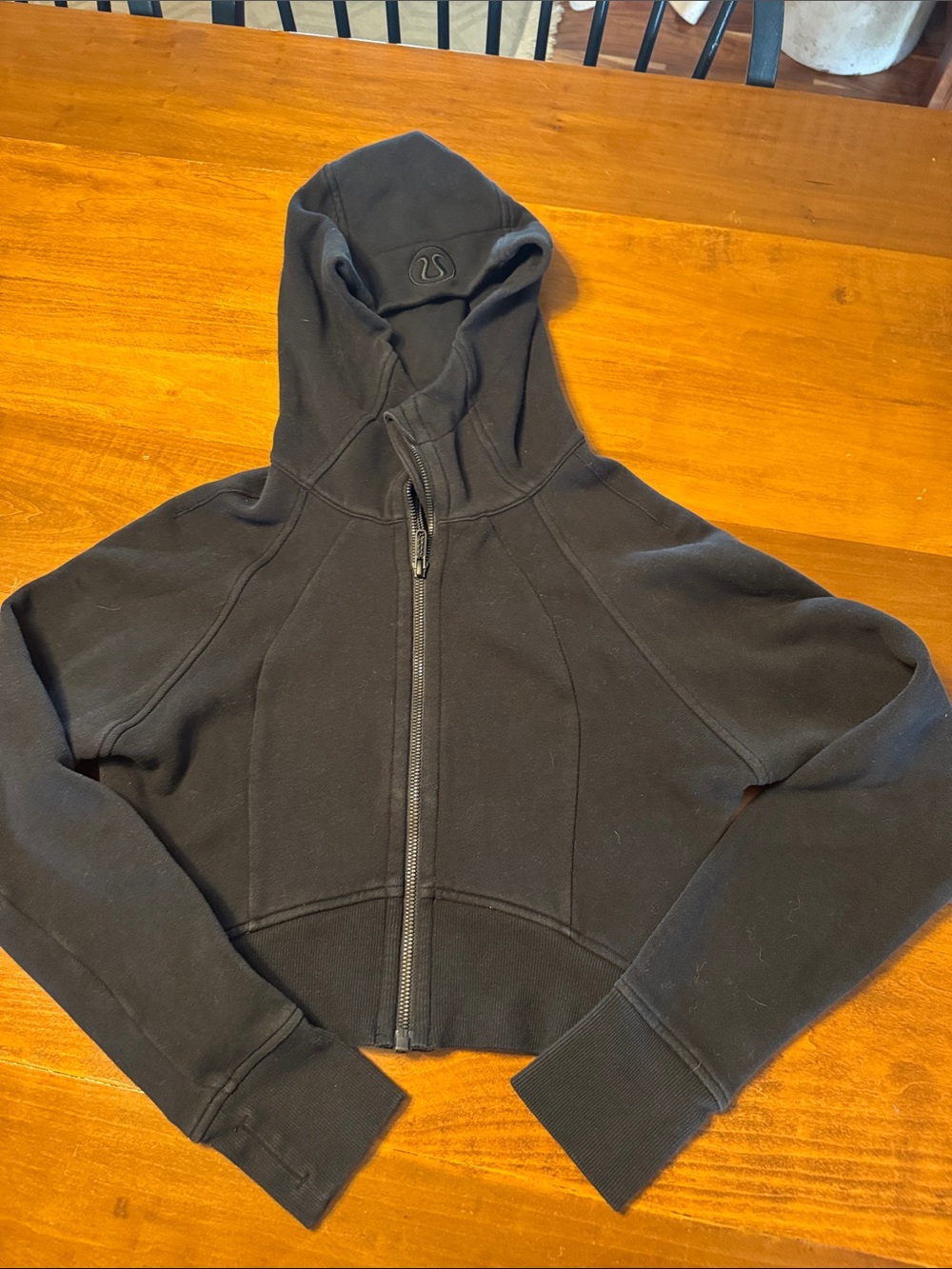 lululemon Full-Zip Cropped Hoodie SIZE TAG REMOVED SEE MEASUREMENTS IN PICS